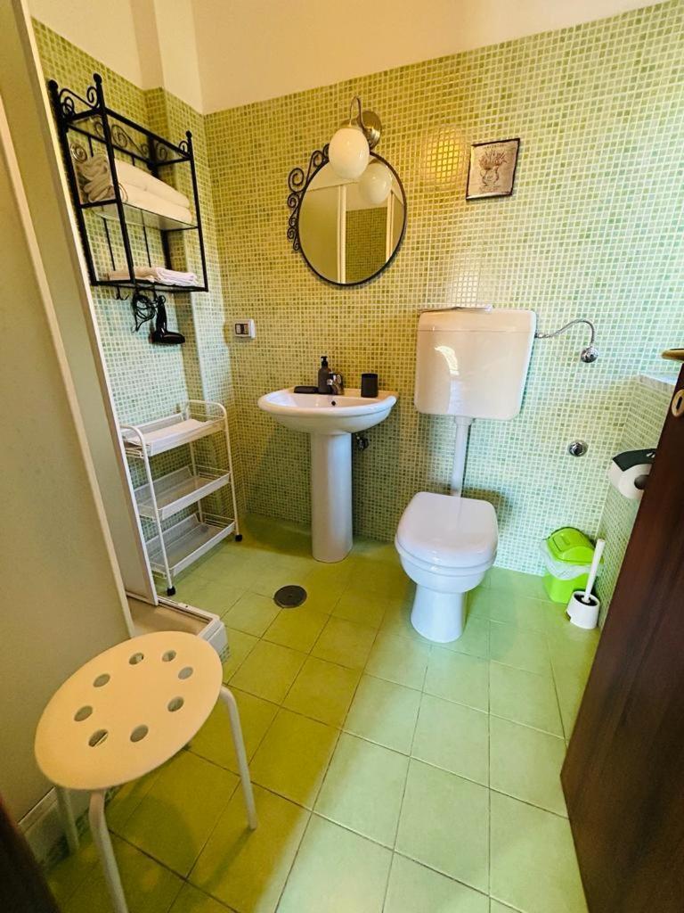 Hostal Il Gelso Trivigno Exterior foto