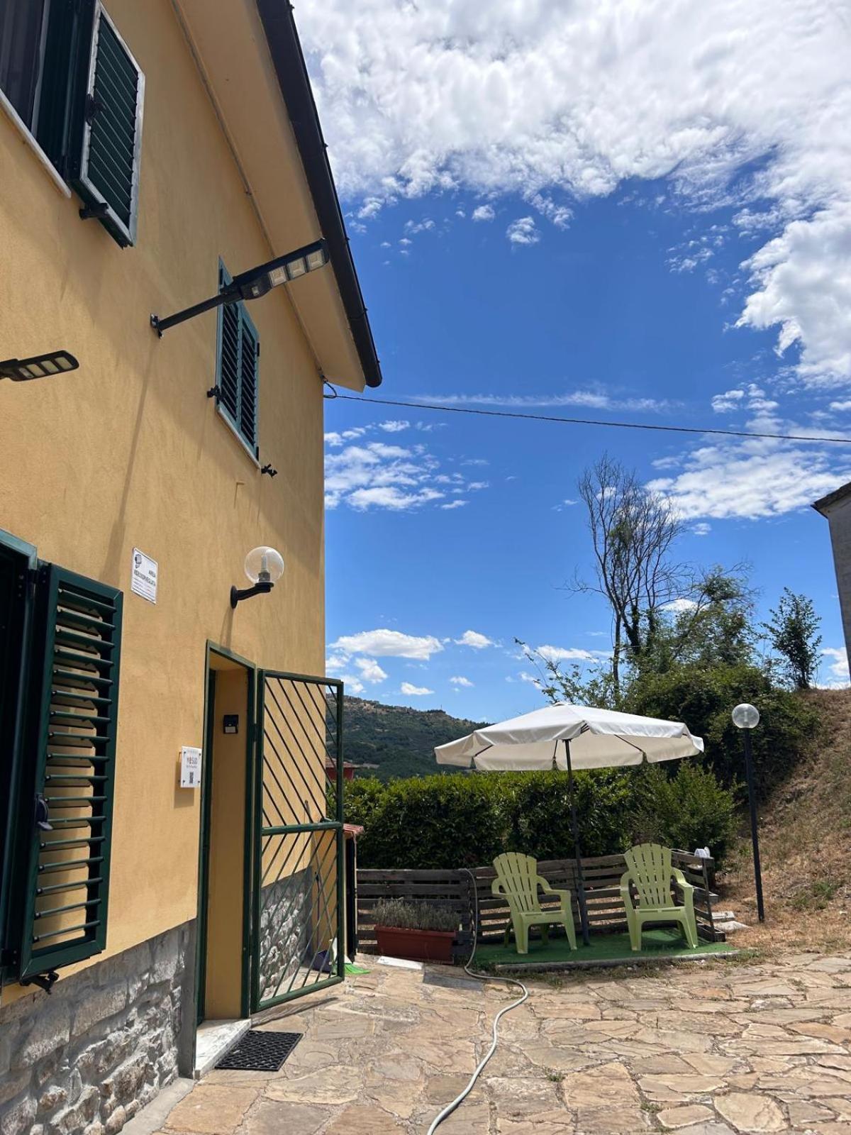 Hostal Il Gelso Trivigno Exterior foto